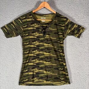 On Fire Women's Camo Short Sleeve T-shirt Laces V Neck drawl strings Size M READ